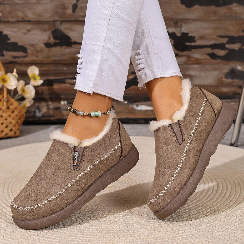 Winter New Women's Cotton Shoes with Fleece Insulation Durable and Skid-resistant Slip-on Shoes Free Women's Shoes