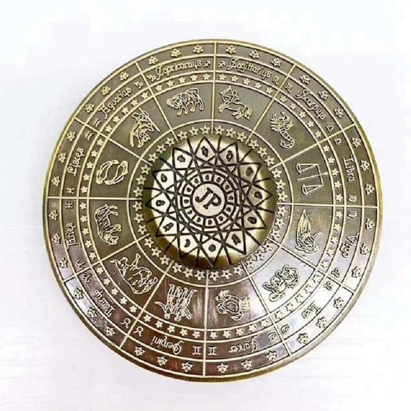 

Spinner Fidget Retro Bronze Metal Twelve Constellation Compass Flying Saucer Edc Hand Spiner Decompression Toy Fingertip Gyro