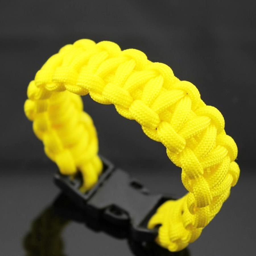 Braccialetti Bangle di Sopravvivenza in Paracord da Esterno Uomo Tono Argento Braccialetto da Polso con Corda Teschio Campeggio Escursionismo Braccialetto con Fibbia di Emergenza Gioielli