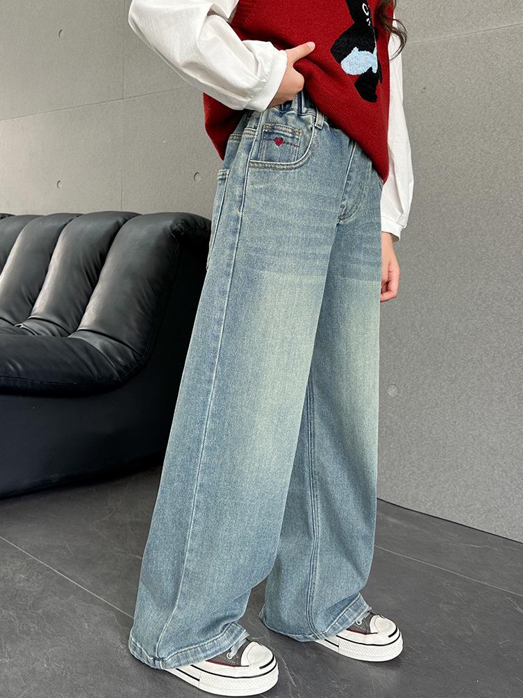 2026 New Spring/Autumn Style Girls' Versatile Wide-Leg Straight Jeans