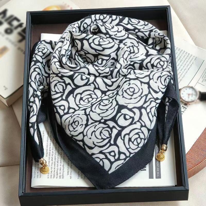 106x65cm Necklace Gift Silk Scarf Elegant Painted Pattern Versatile Neck Scarf Luxury Magnetic Closure French Style Multi-Color