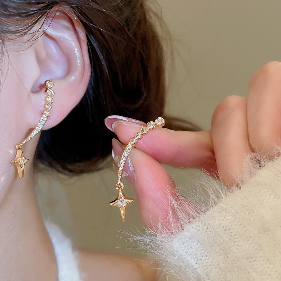 18K Gold-Plated Silver Geometric Starburst Zircon Earrings - Elegant, High-End Fashion for Women