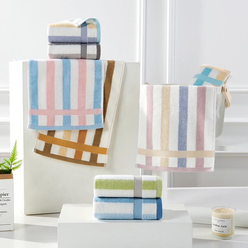 4-Pack Pure Cotton Small Towels for Face and Bath: Absorbent, Lint-Free, Unisex Washcloths