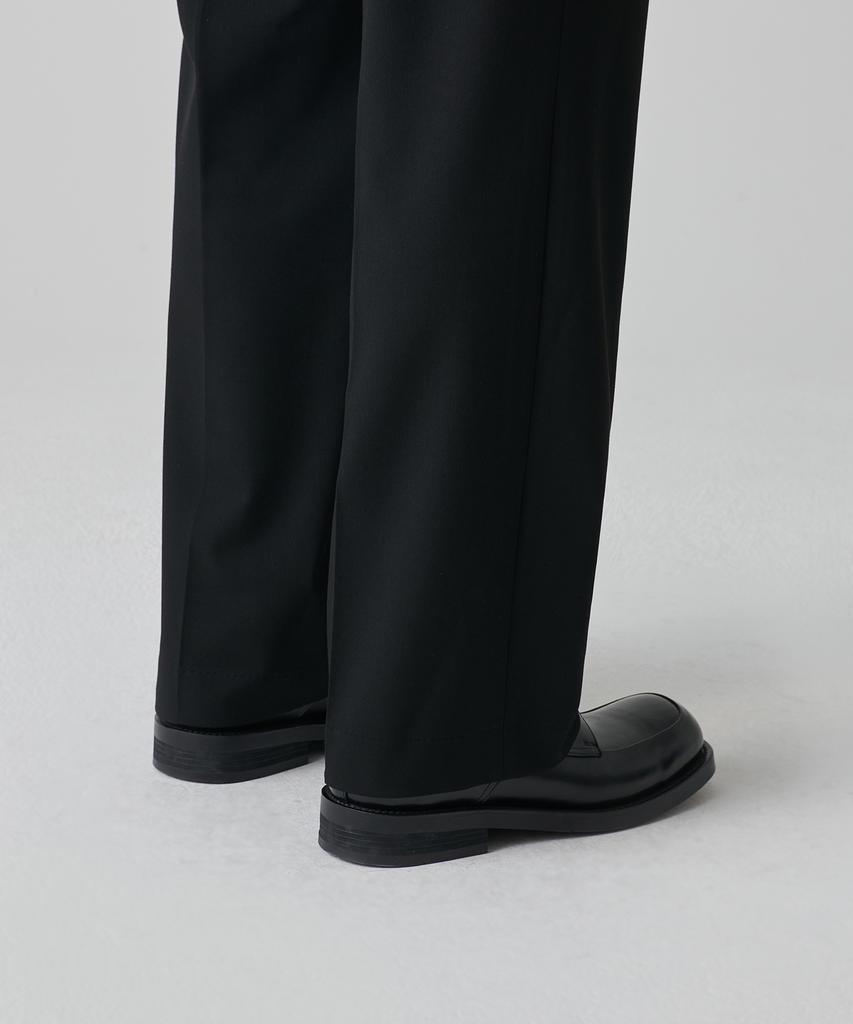 Musinsa Standard Reverse One-Pleat Wide Hidden Banding Slacks [Black]
