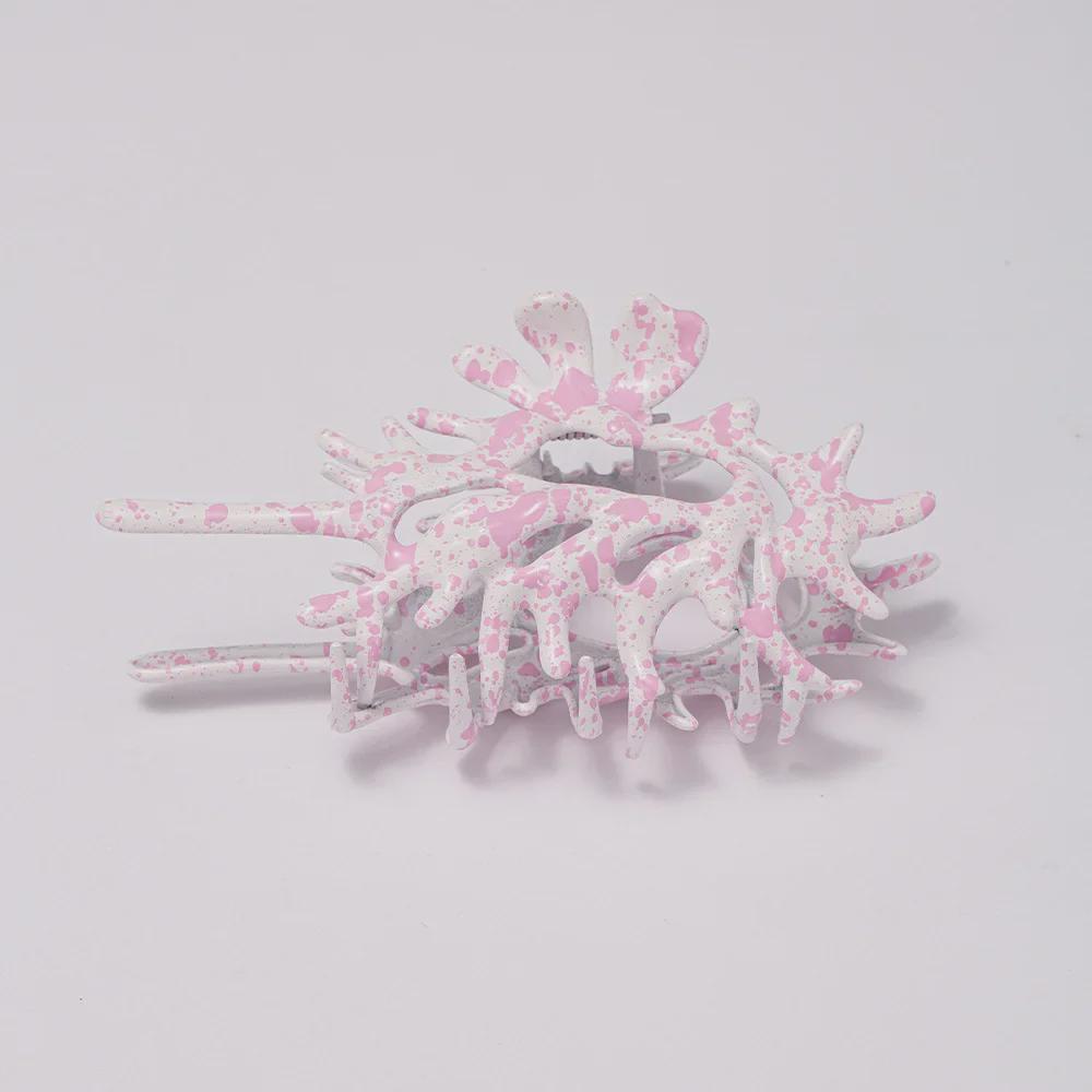 Multicolor Conch Shark Hair Clip - High-End Back Hair Accessory Design