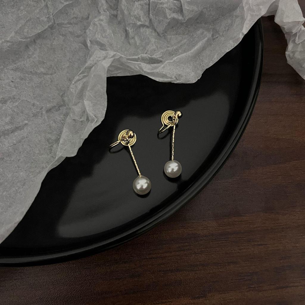 Pearl Mosquito Coil Disc Ear Clips: No-Pierce, Elegant French-Style Earrings for Women