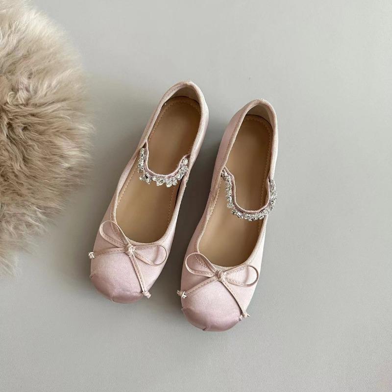 

2025 Новый бриллиантовый пояс Увеличение 4 см ~ Атласный бант Маленькая круглая голова Однорядная страза с мелким вырезом Балетки-одинарки для женщин 35 розовый