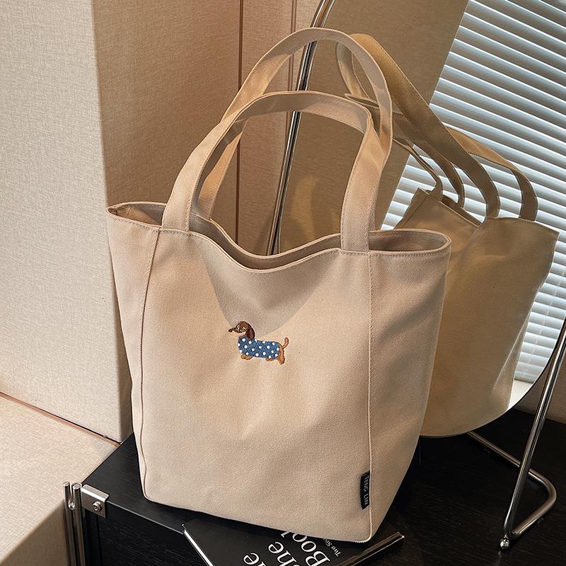 2026 Women's Large Capacity Canvas Tote Bag - Versatile Single Shoulder Bag for Autumn/Winter Commute and College.