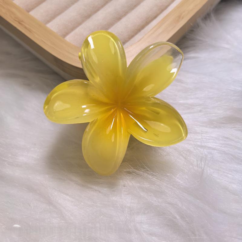 Elegant Marble Plumeria Hair Clip with Cross-Border Design