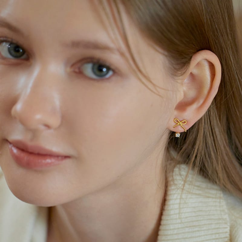 Lewe Dot ribbon two-way earring (Silver/Gold)