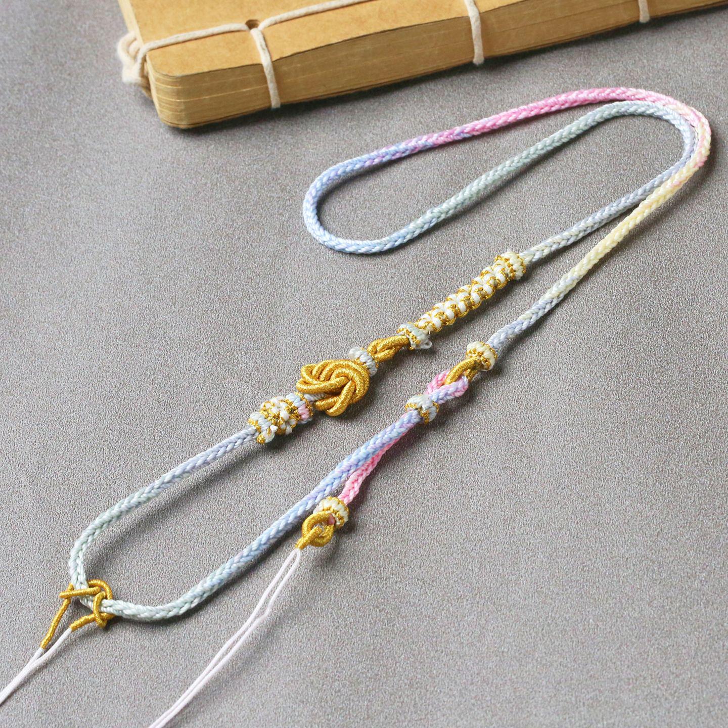 

Высококачественное ожерелье-подвеска из плетеного шнура ручной работы - Тысяча миль рек и гор, дизайн с цветущим персиком One Size