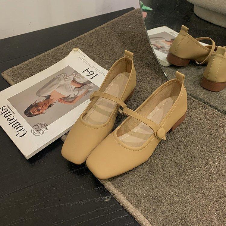 Hot Selling Japanese Style White with Medium Heel Gothic Women's Summer Footwear Black Mary Jane Square Toe Shoes for Woman 2025