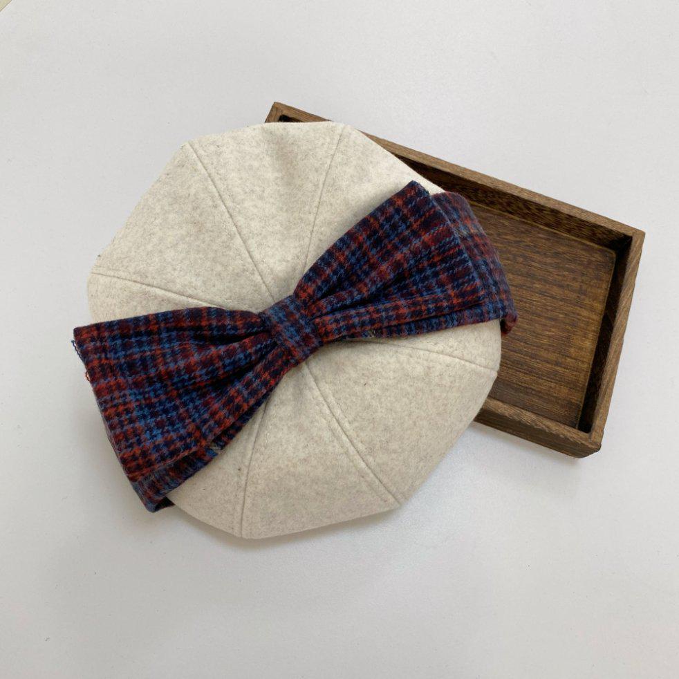 

Корейский ретро клетчатый шерстяной берет для женщин: Милый, Универсальный, Осенне-зимний стиль S грязно-белый