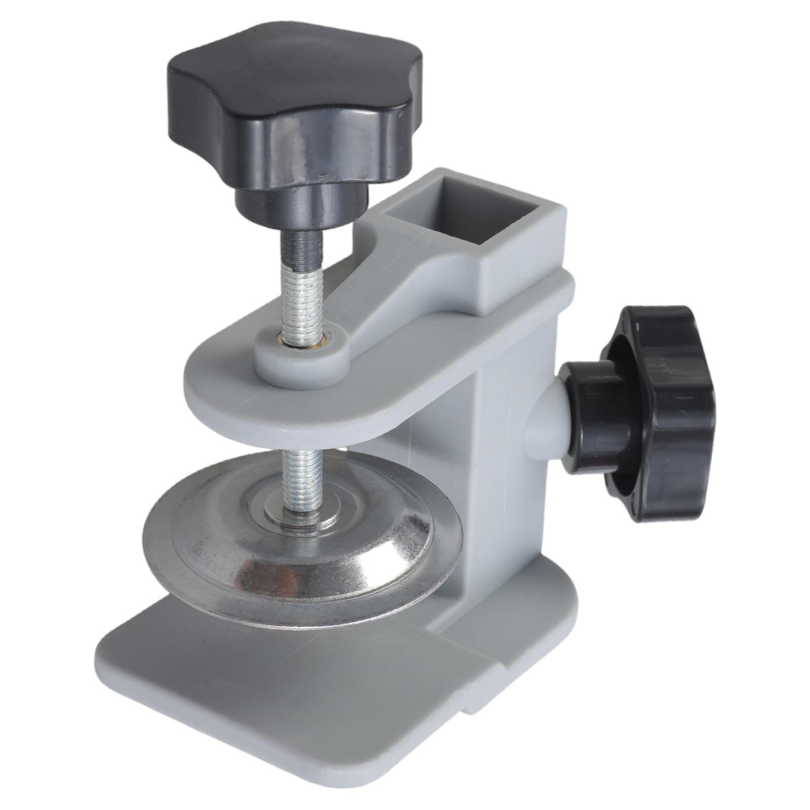 

Регулируемый металлический зажим для столов для груминга питомцев Надежная фиксация во время груминг-сессий серебряный