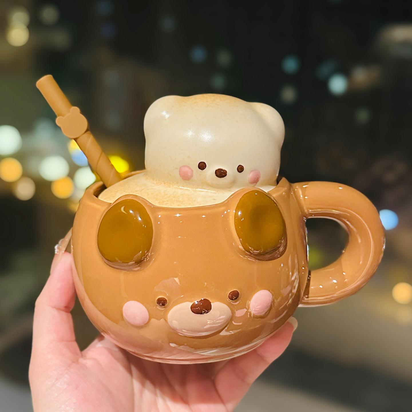 

Кружка-наклейка с мультяшным медвежонком и крышкой, бытовая керамическая чашка для завтрака, молока, овсянки, милая чашка с трубочкой-медвежонком, сувенир 420ml