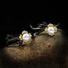 Vintage Literary Inlaid Pearl Flower Earrings Personality Sweet Small Flower Two-tone Black Gold Earrings for Women Jewelry Gift