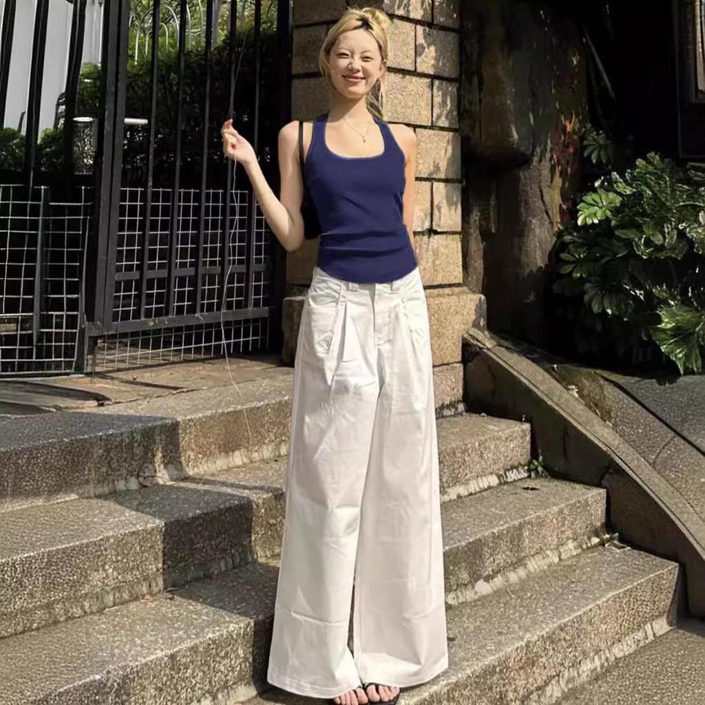 Yi Han Meng Zitronengelbes Slim Fit Neckholder Tanktop für Frauen und Mädchen - Niedlich, aufhellend, schlankmachende Unterwäsche oder Oberbekleidung