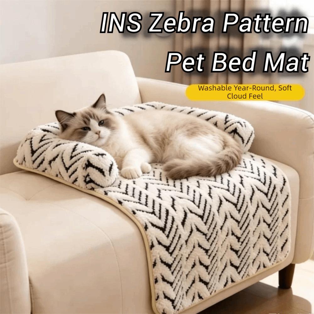 Thick Plush Pet Bed Mat Non-Slip Striped Plush Dog Mat Durable Cat Sleeping Pad Home Indoor Use