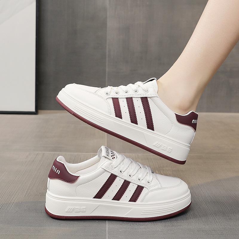 

Leather little white shoes women s new spring board shoes thick-soled women s sports and leisure flat-soled women s shoes 40 червоний