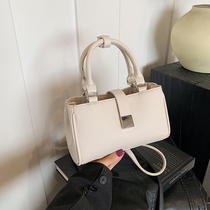 

Маленькая сумка женская осенне-зимняя универсальная новая ретро сумка-мессенджер повседневная портативная рабочая маленькая сумка белый