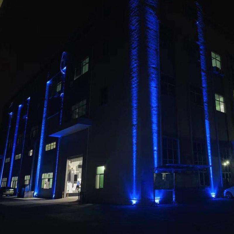 Utomhus LED Väggspotlight 5W 9W 12W Hem Landskapsbelysning 110V 220V Röd Grön Blå RGB Fjärrkontrollerade Lampor Vattentät Enkel Stråle