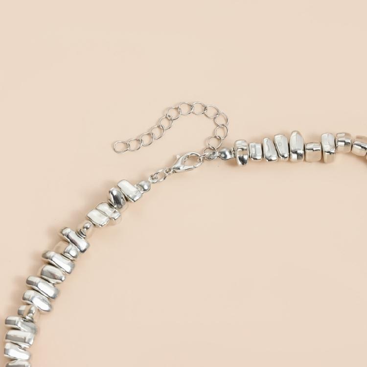 Fashion Gothic Bead Necklace with Unique Heart Shaped Irregular Pattern for Portable and Stylish Appeal