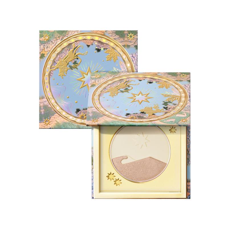 

Girlcult Gouqi Highlight & Blush Set: Four-In-One Contour & Witch Lipstick Blush.