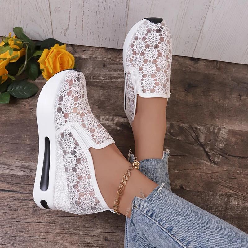 With White Lace Flowers Design Women's Sneakers 2025 Autumn New Mesh Breathable Slip On Women Loafers Shoes Zapatillas De Mujer