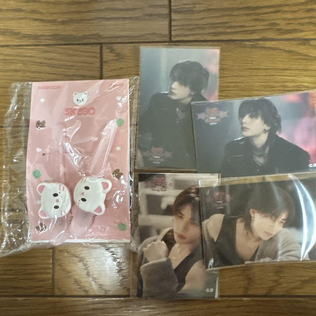 

[Б/У] straykids Хёнджин Заколка для волос Jinillet с наклейкой