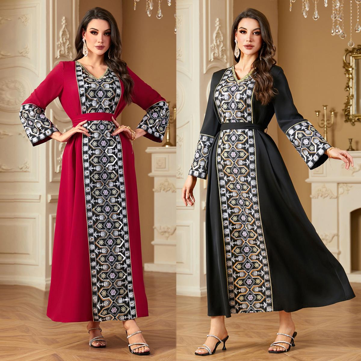 

Платье-халат с длинными рукавами и вышивкой бисером в ближневосточном стиле XL кирпич красный