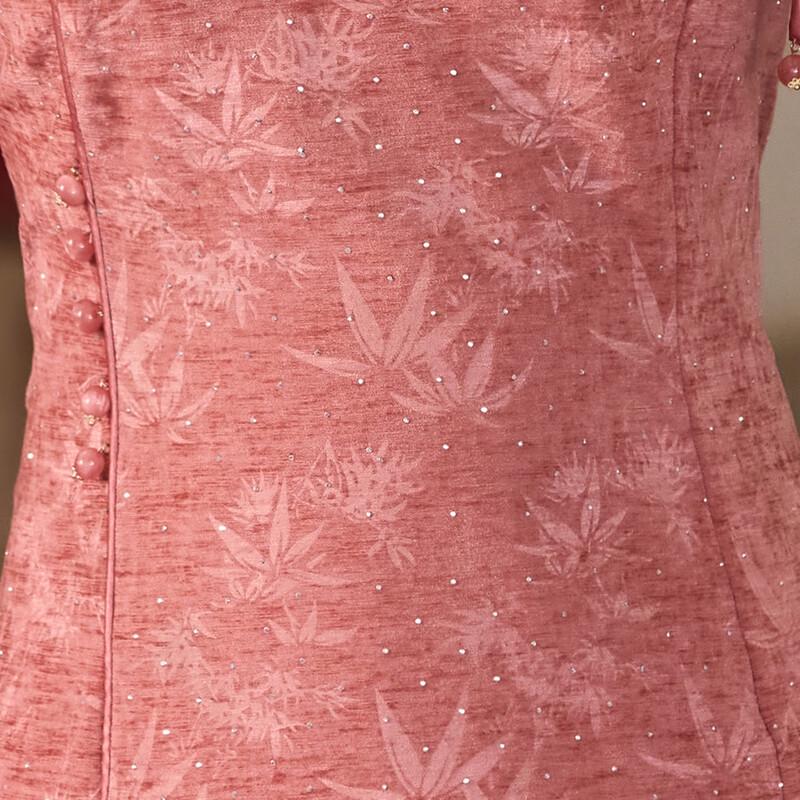 Elegantní šaty pro matku nevěsty v čínském stylu s květinovým potiskem