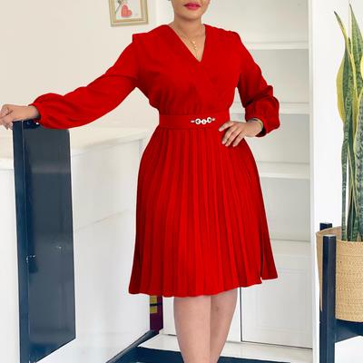 Rochii cu talie înaltă, cu decolteu în V, temperament pentru femei de primăvară