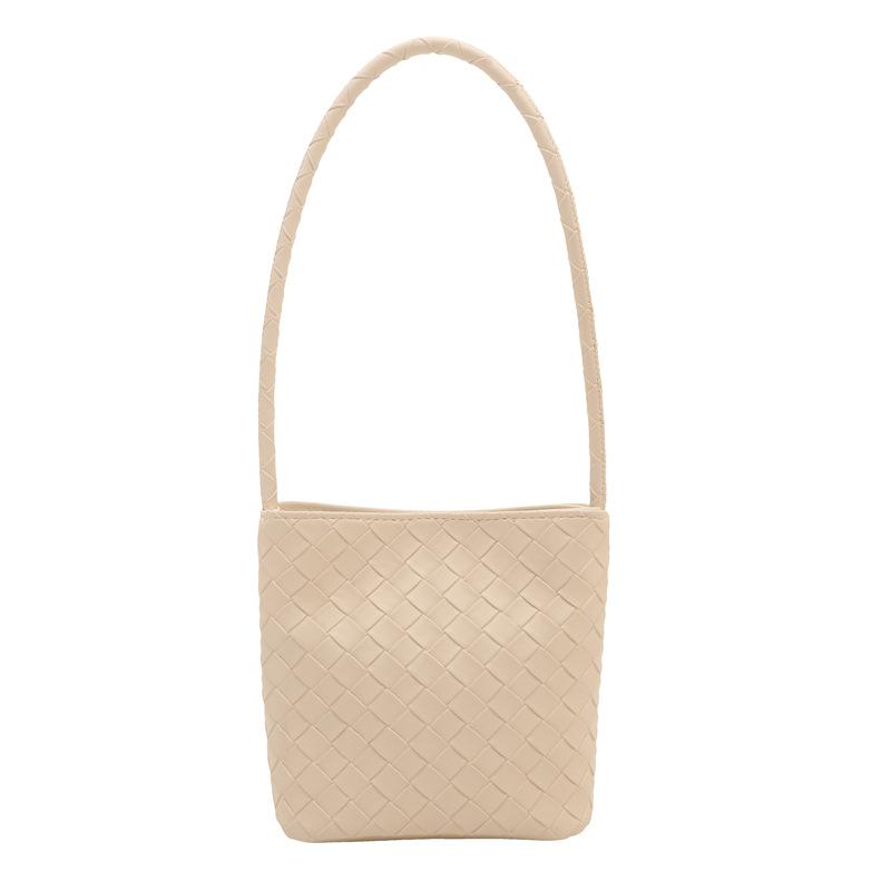 Tide bag women's new crossbody woven bucket bag simple casual shoulder bag commuter armpit bag
