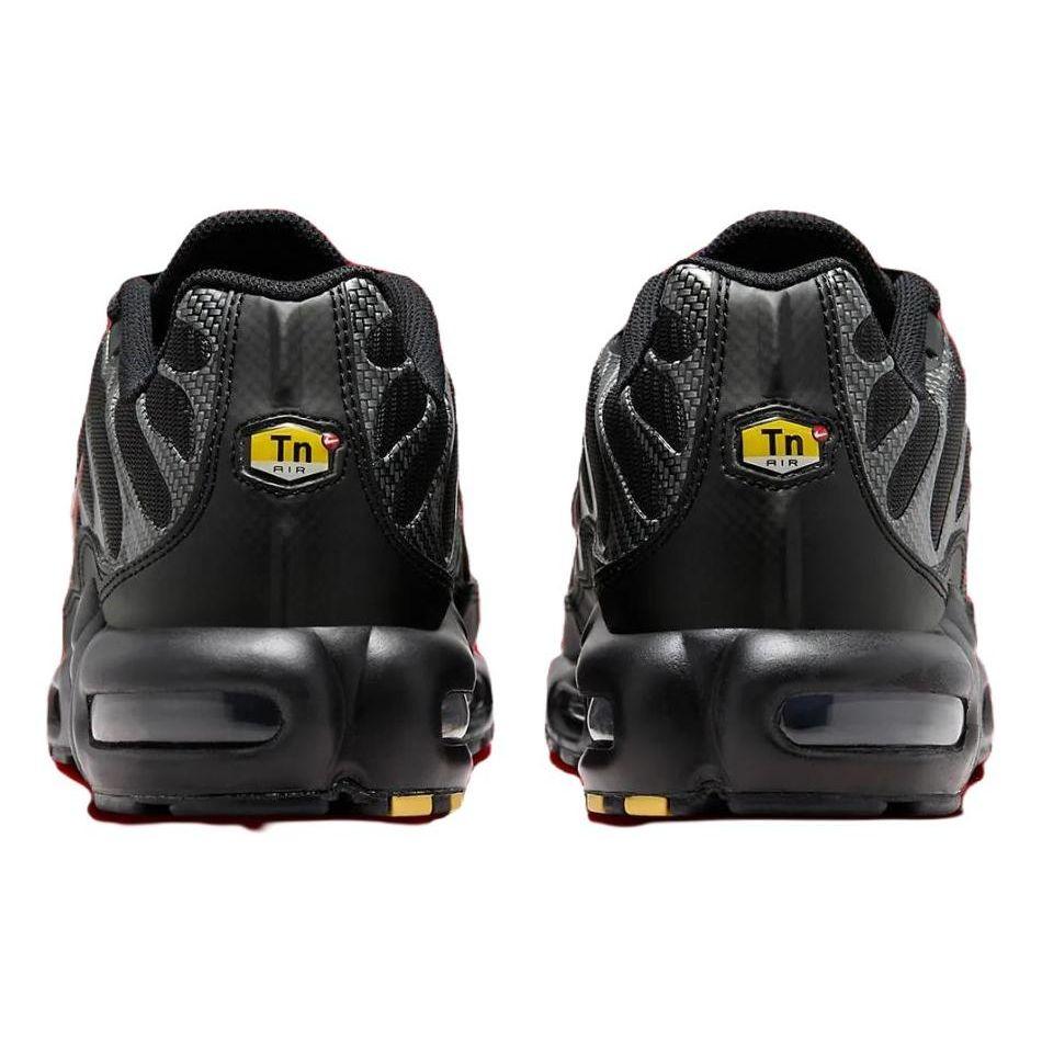 Nike Air Max Plus Fibra di Carbonio Scarpe da Ginnastica da Uomo Nere Rosso Università Argento Metallizzato HF4293-001