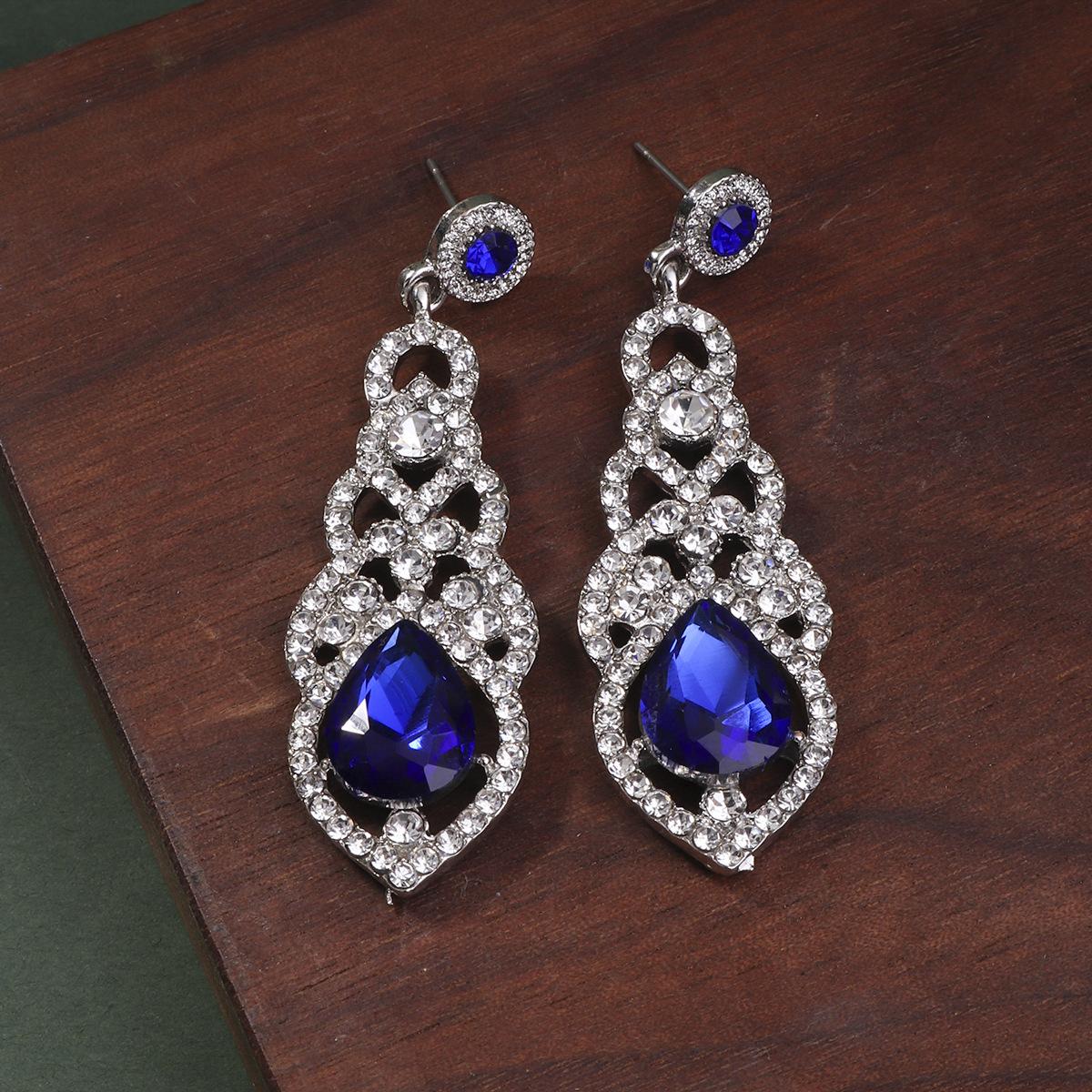 

Серьги из сплава в стиле ретро со стразами, высококачественные серьги, повседневные женские украшения, легкие и роскошные свадебные серьги