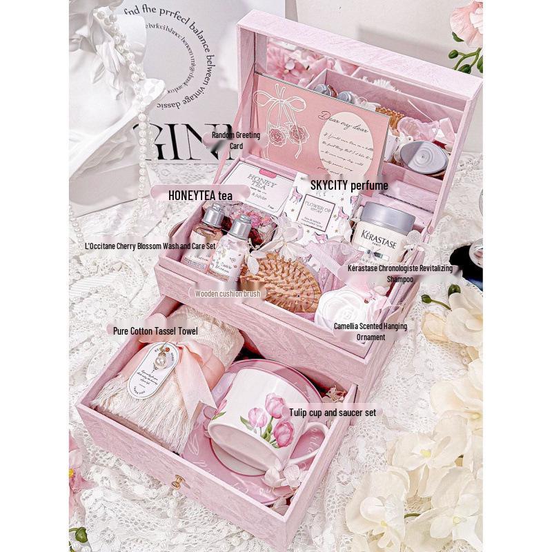 Elegant Bridesmaid Souvenir: Luxurious & Practical Gift Box for Your Best Friend - Perfect for Nurse's Day or As a Thank You Women's Gift.