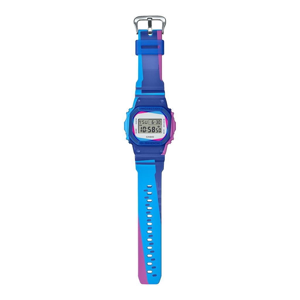 Casio G-SHOCK Men's Resin 200M Water Resistant Shock Resistant Alarm Quartz Watch DWE-5600PR-2
