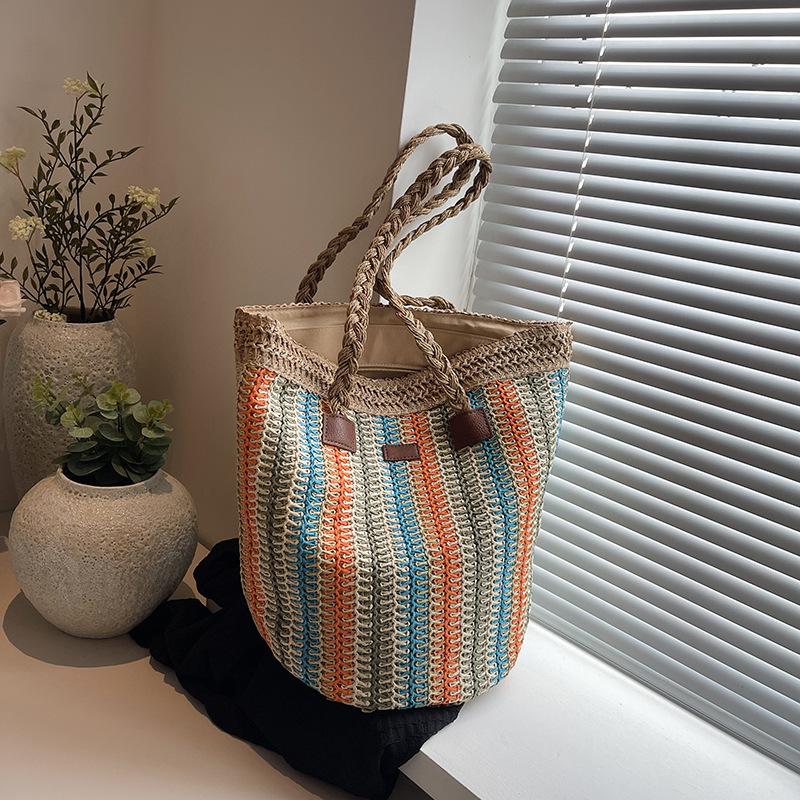 Fashion commuter shoulder straw bag women's new large-capacity tote bag seaside vacation beach bag