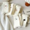 Niedliche Tier Cartoon Nerz Fleece Socken Weiß Mittel Socken Dick Warm Haus Boden Socken Mädchenhaft Vielseitiges Accessoire Socken Geschenk
