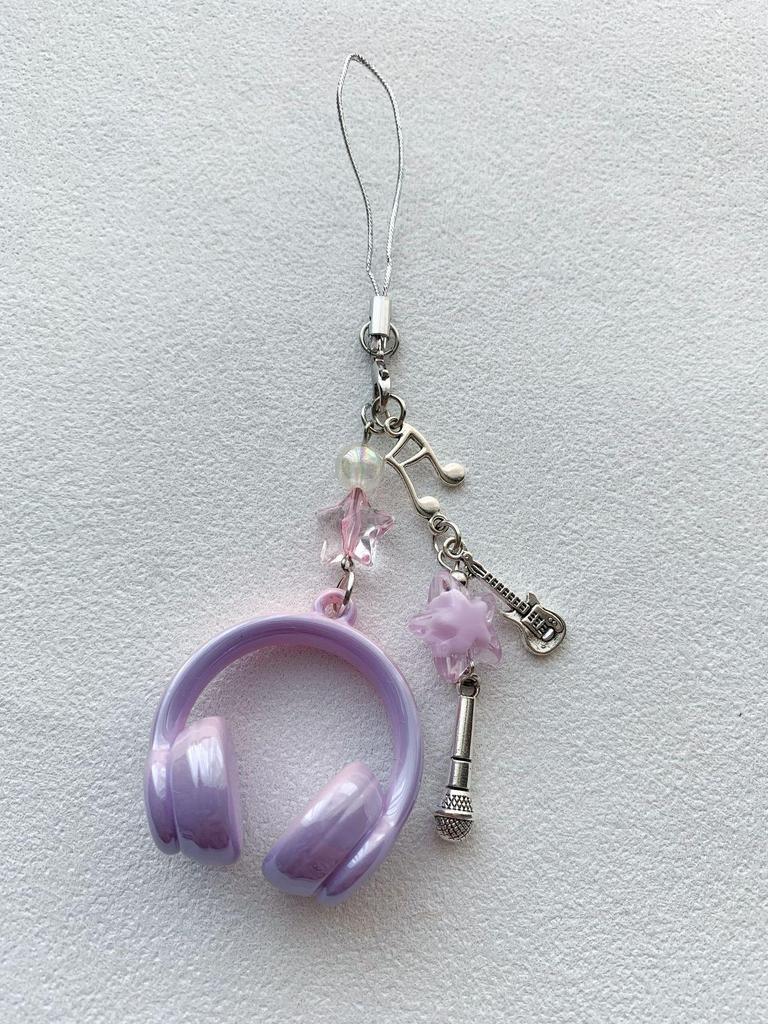 Colorful Earphone Pendant Keychain: Cool and Sweet Bag Charm, Perfect Bestie Gift