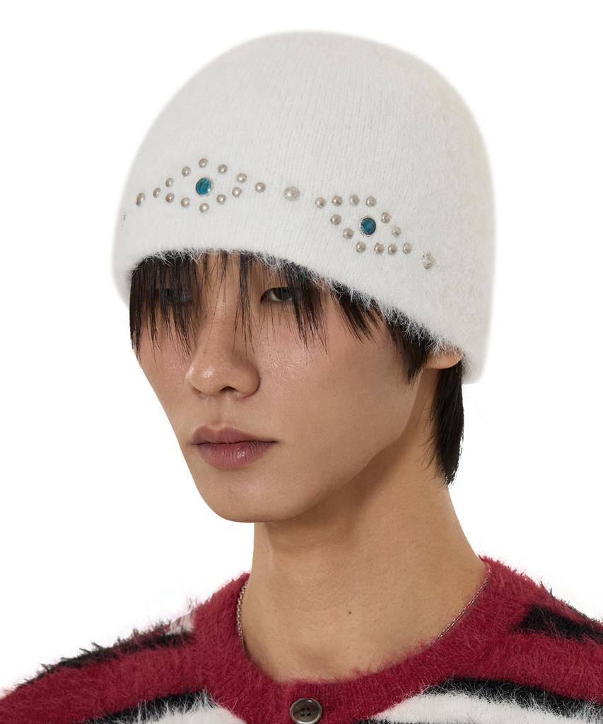 Opeunyadeu(Owai) Hairy Stud Beanie - Cream