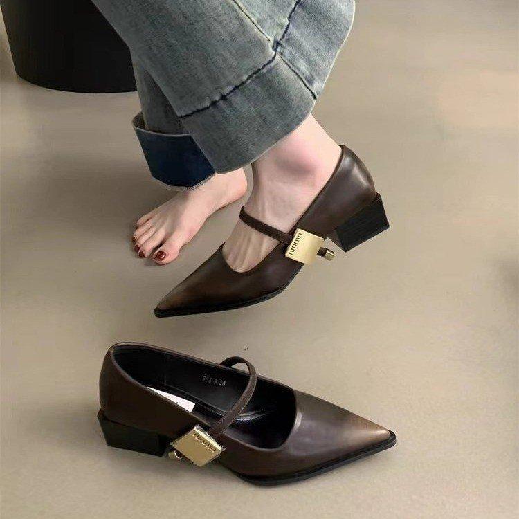 [Youshilai] Temperament Pointed Mary Jane Shoes Women's Autumn 2025 New Fashion Shallow Mouth One-word Strap Single Shoes