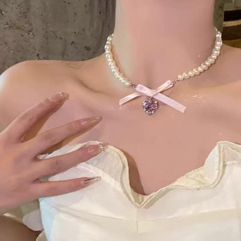 Double-layer pearl necklace women's light luxury niche design sense high-grade collarbone chain new temperament neck chain