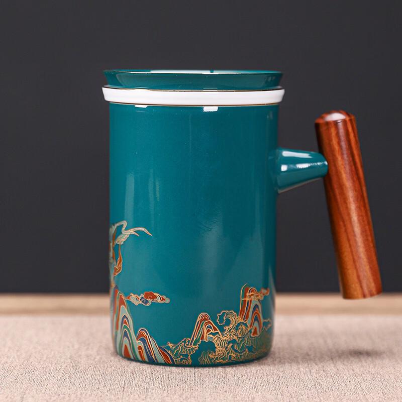 Elegant Ceramic Tea Brewing Mug