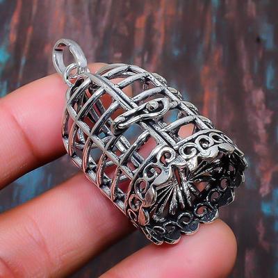 Erstaunlicher handgefertigter Schmuckanhänger aus massivem 925er-Sterlingsilber mit Edelsteinkäfig aus Silber