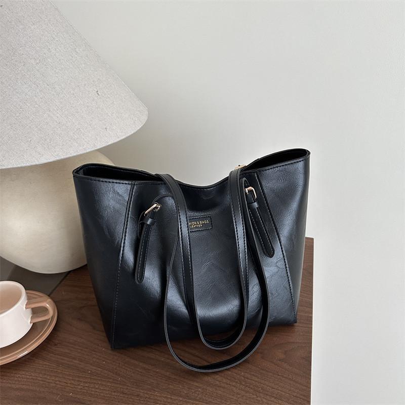 Street Style Pu Tote Bag With Stitch Detailing And Dual Shoulder Straps For Daily Wear