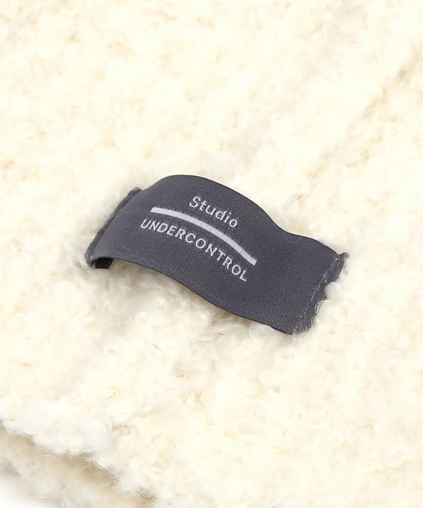 Eondeokeonteulolseutyudio Winter Boucle Beanie Flower Single Beanie / Mohair Boucle / Cream
