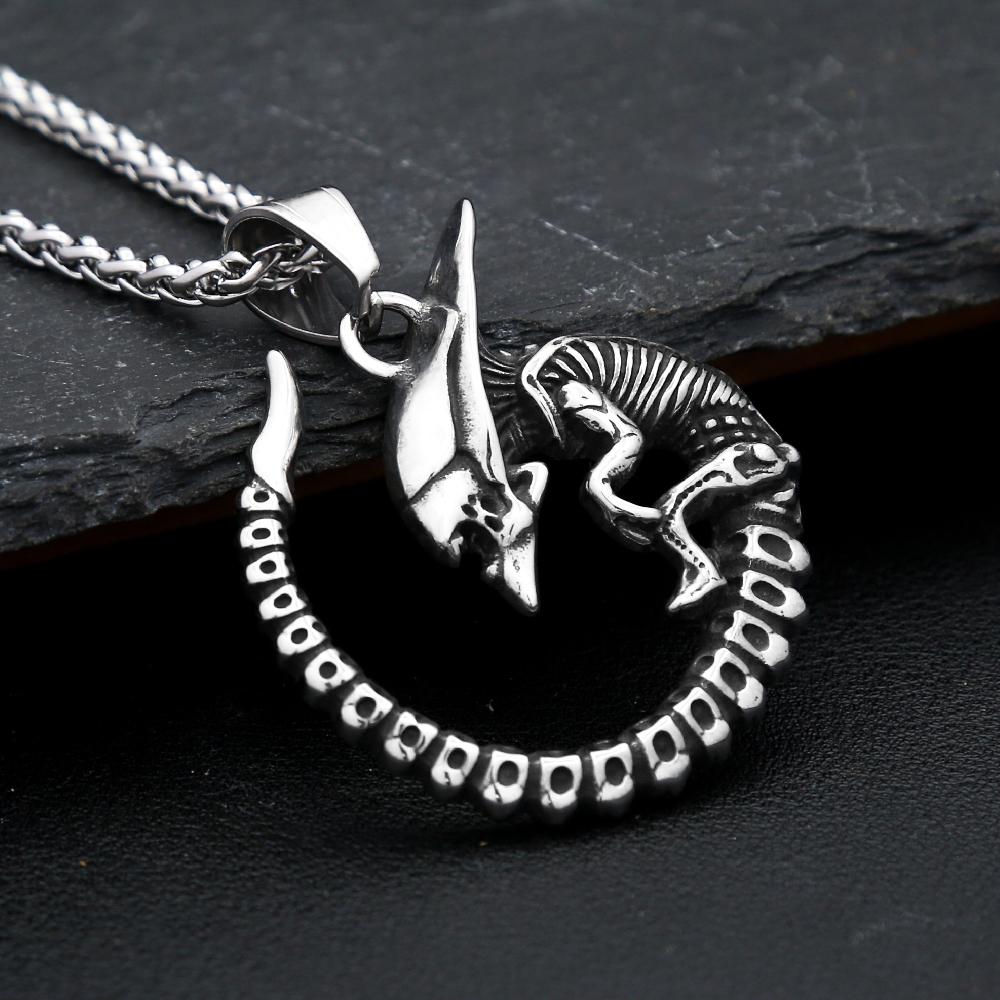 Vintage 316L Stainless Steel Alien Necklace For Men Women Punk Hip Hop Skull Movie Pendant Biker Jewelry Gifts