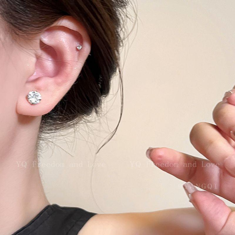 Accessible Luxury Medical Titanium Steel Flash Hua Zi Female Magnetic Ear Studs