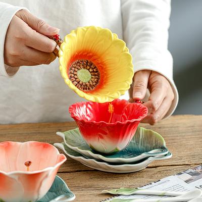 Creative 3D Hand-Painted Porcelain Coffee Cup Vintage Elegant Sunflower Enamel Ceramic Tea Cup And Saucer Set Afternoon Teacup